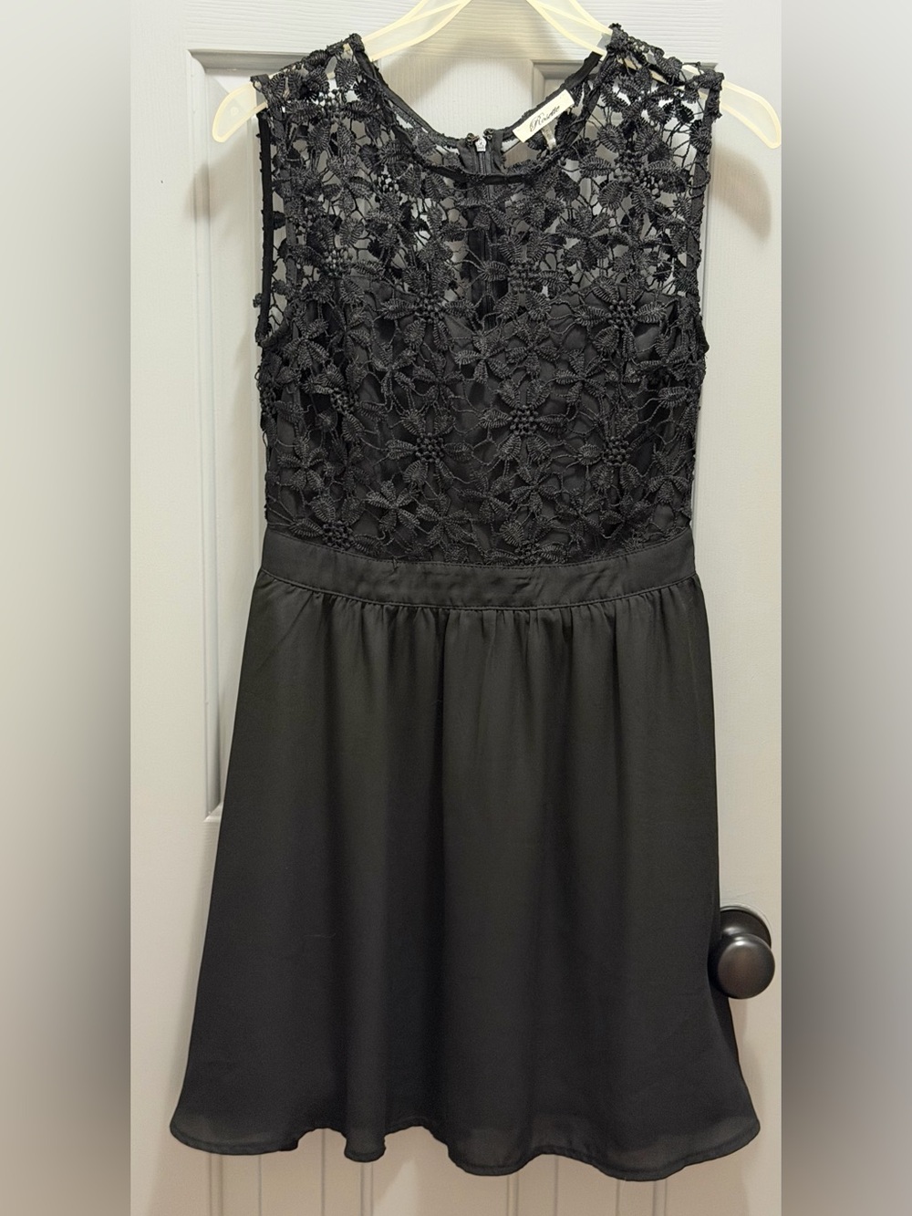 Rosette Black Floral Lace Bodice w/Solid Black Chiffon Skirt A Line Dress Small